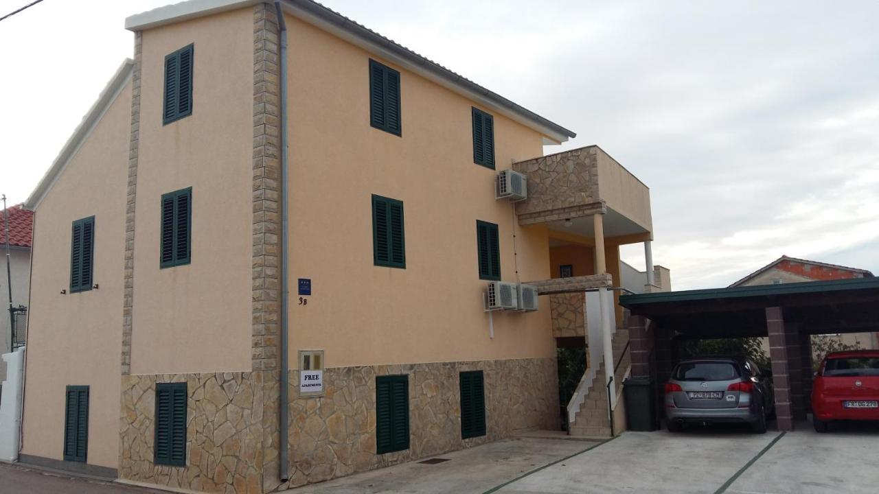 Apartmani Jakovljevic Murter Extérieur photo