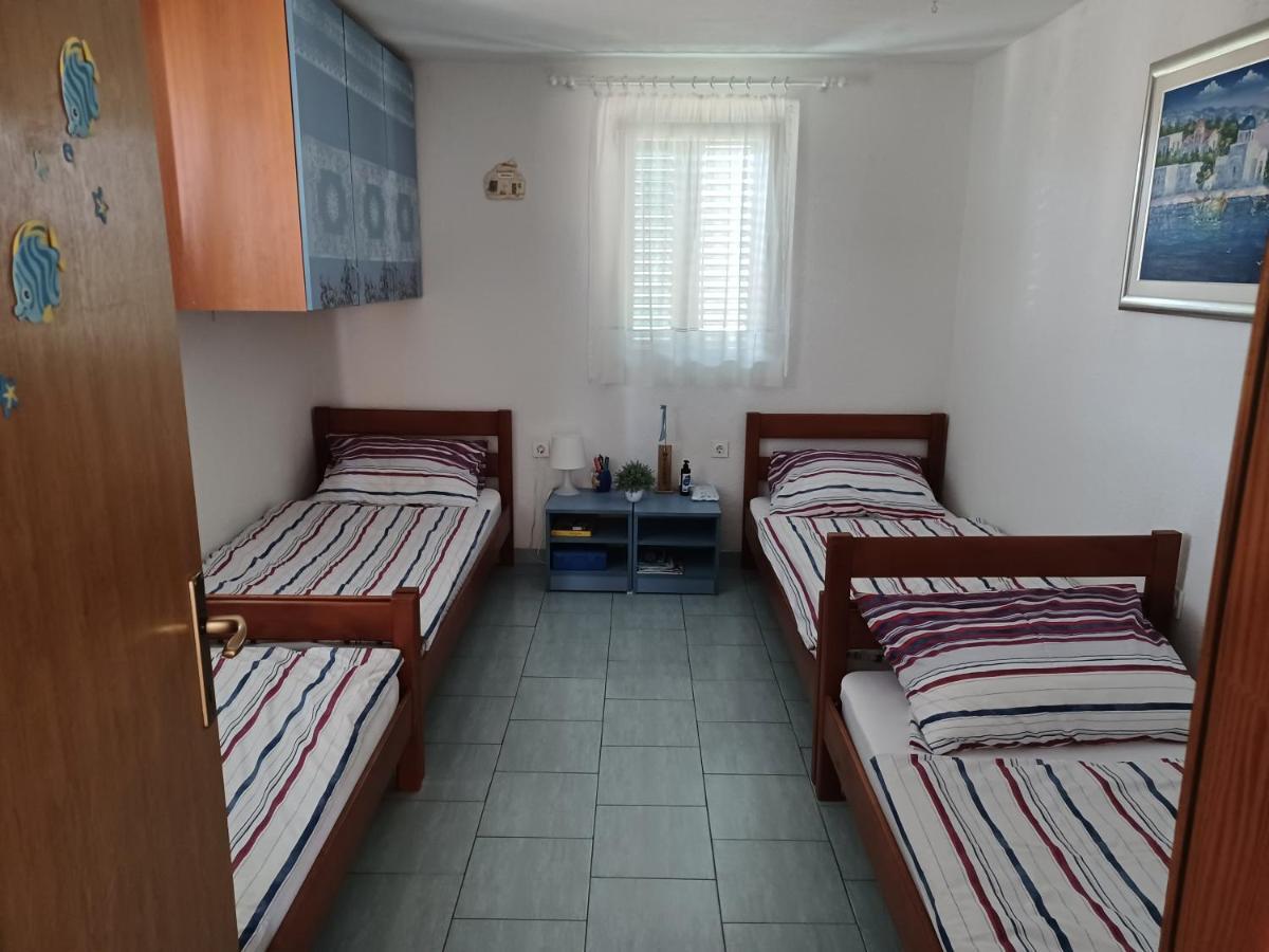 Apartmani Jakovljevic Murter Extérieur photo