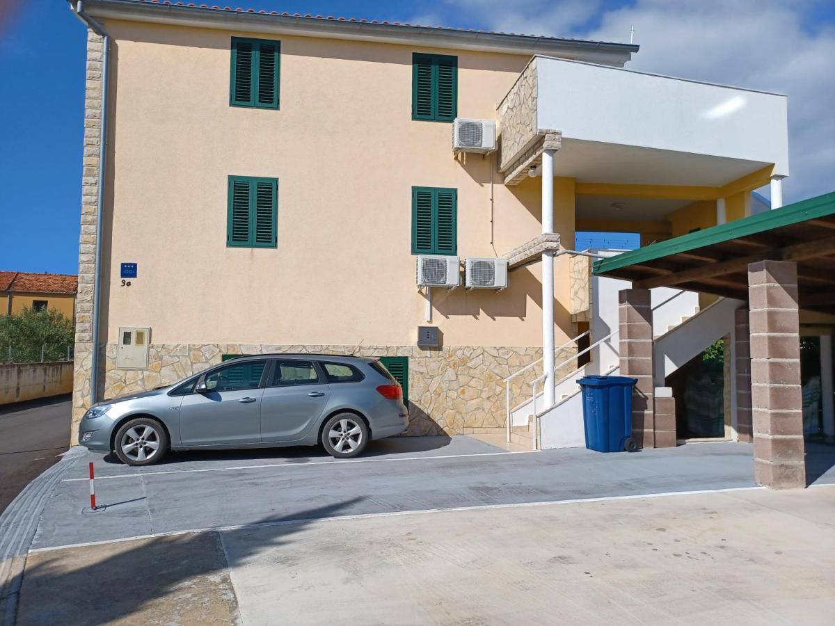 Apartmani Jakovljevic Murter Extérieur photo